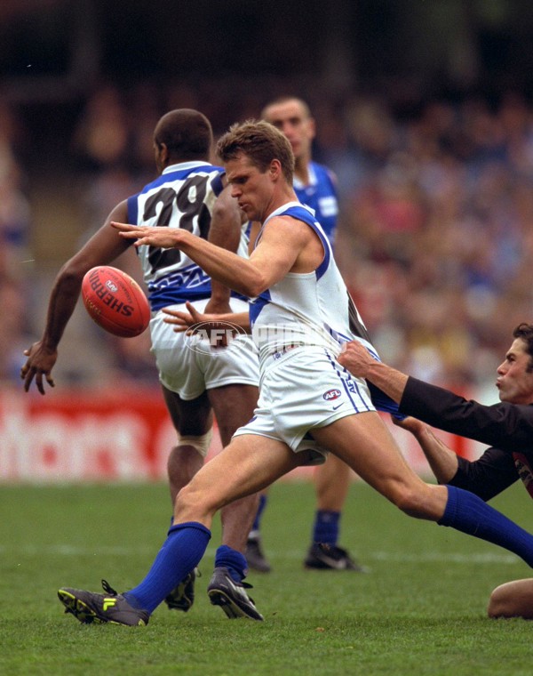 AFL 2000 1st Qualifying Final - Essendon v Kangaroos - 164654
