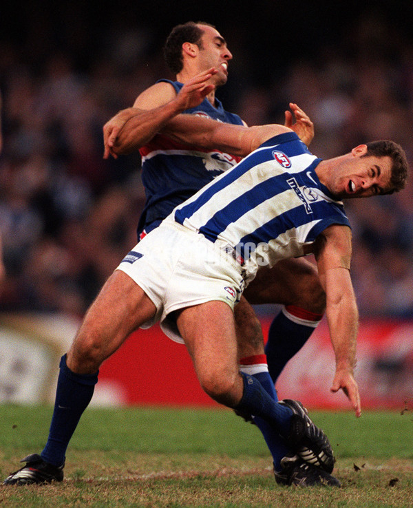 AFL 2000 Rd 15 - Western Bulldogs v Kangaroos - 164737