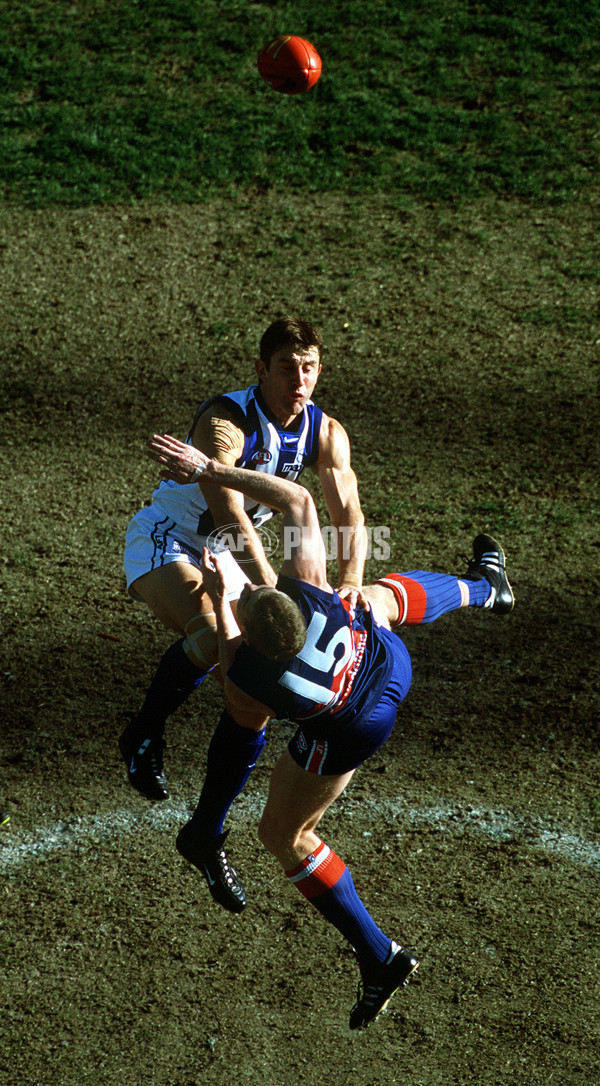 AFL 2000 Rd 15 - Western Bulldogs v Kangaroos - 164738