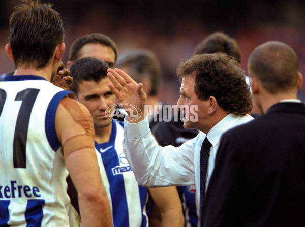 AFL 2000 Rd 15 - Western Bulldogs v Kangaroos - 164732