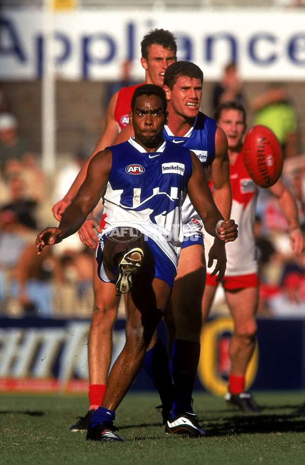 AFL 2000 Rd 5 - Sydney v Kangaroos - 164848