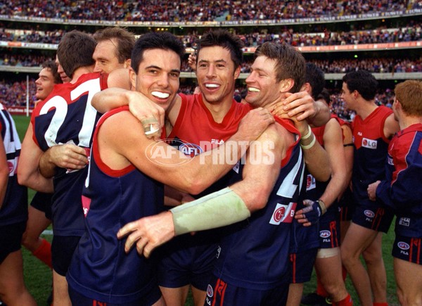 AFL 2000 Second Qualifying Final - Carlton v Melbourne - 164924