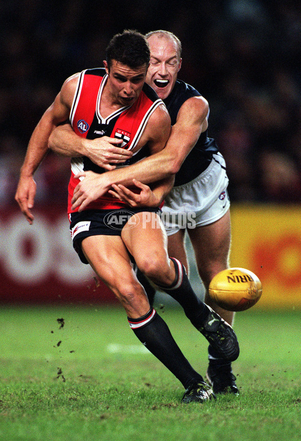 AFL 2000 Rd 10 - St Kilda v Carlton - 165301