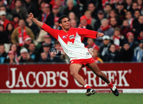 AFL 2000 Rd 20 - Sydney v Kangaroos - 165566