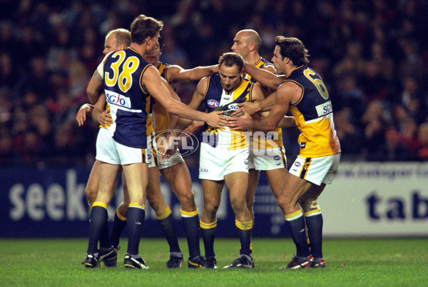AFL 2000 Rd 15 - Essendon v West Coast - 165828