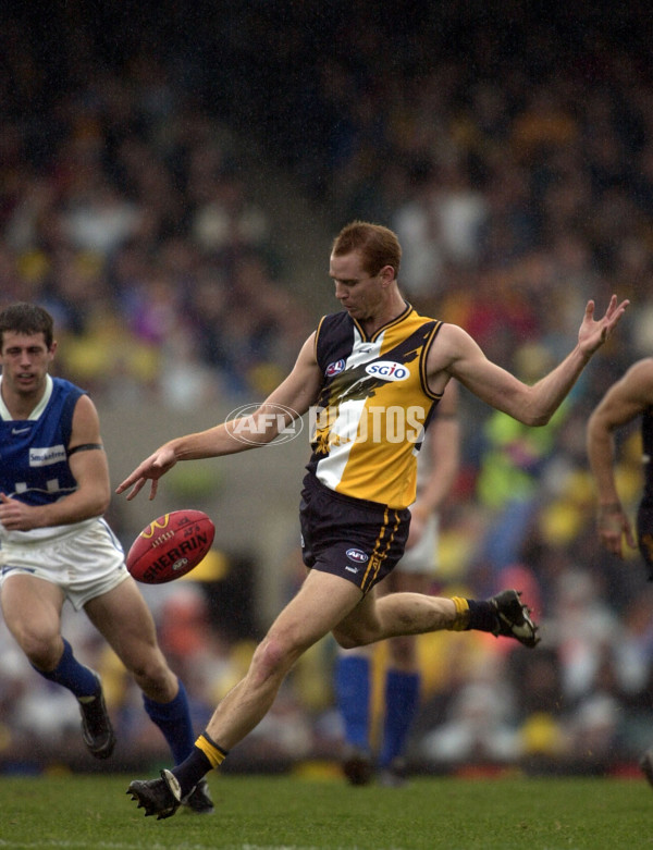 AFL 2000 Rd 16 - West Coast v Kangaroos - 165851