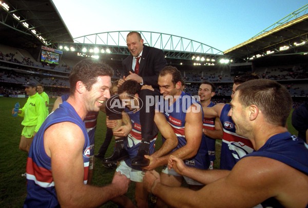 AFL 2000 Rd 16 - Western Bulldogs v Adelaide - 166044