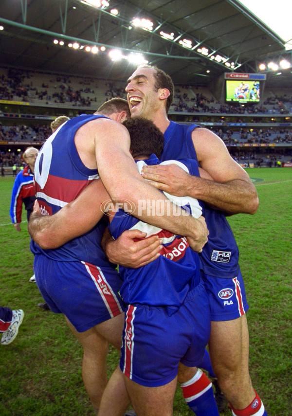AFL 2000 Rd 15 - Western Bulldogs v Kangaroos - 166036
