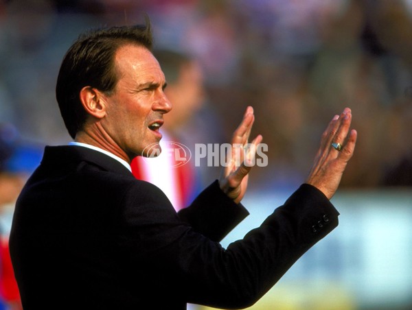 AFL 2000 Rd 19 - Carlton v Western Bulldogs - 166089