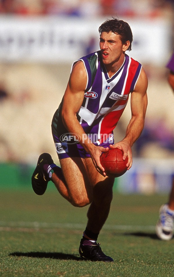 AFL 2001 Rd 9 - Sydney v Fremantle - 166264
