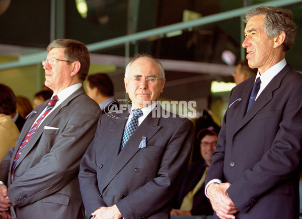 AFL 2001 Grand Final - Essendon v Brisbane - 166368