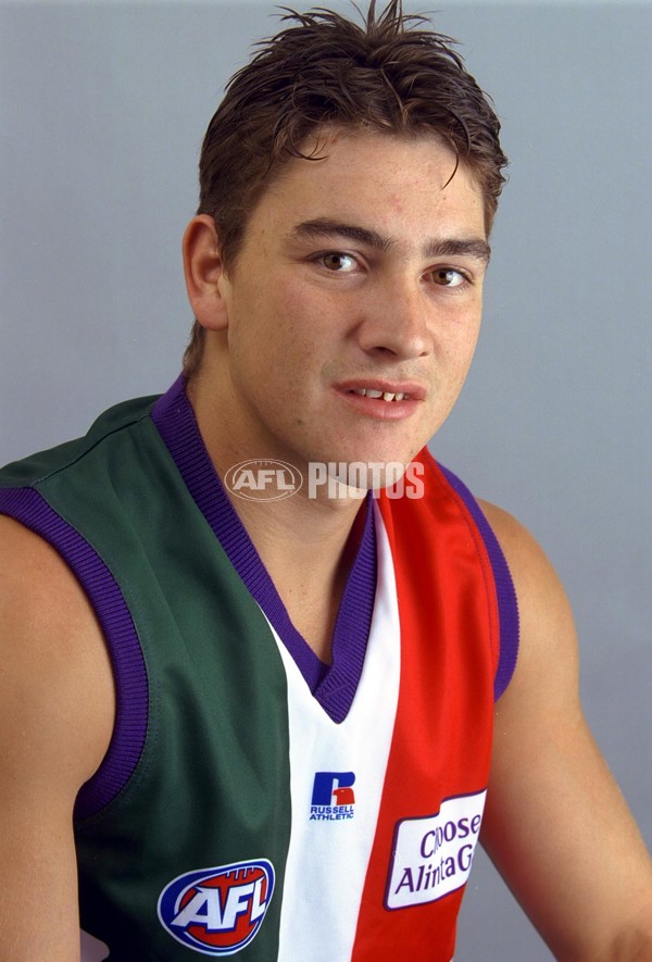AFL 2001 Media - Fremantle Team Portraits - 166676
