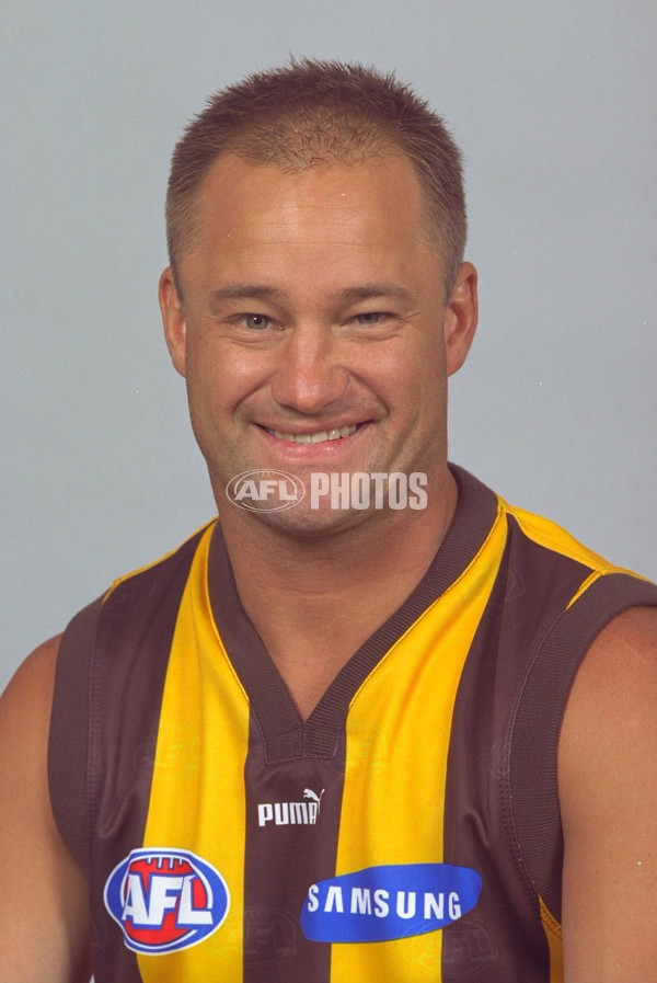 AFL 2001 Media - Hawthorn Team Portrait - 166773