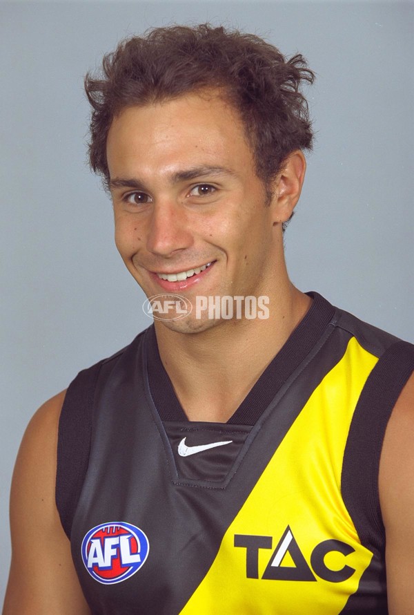 AFL 2001 Media - Richmond Team Portraits - 166949