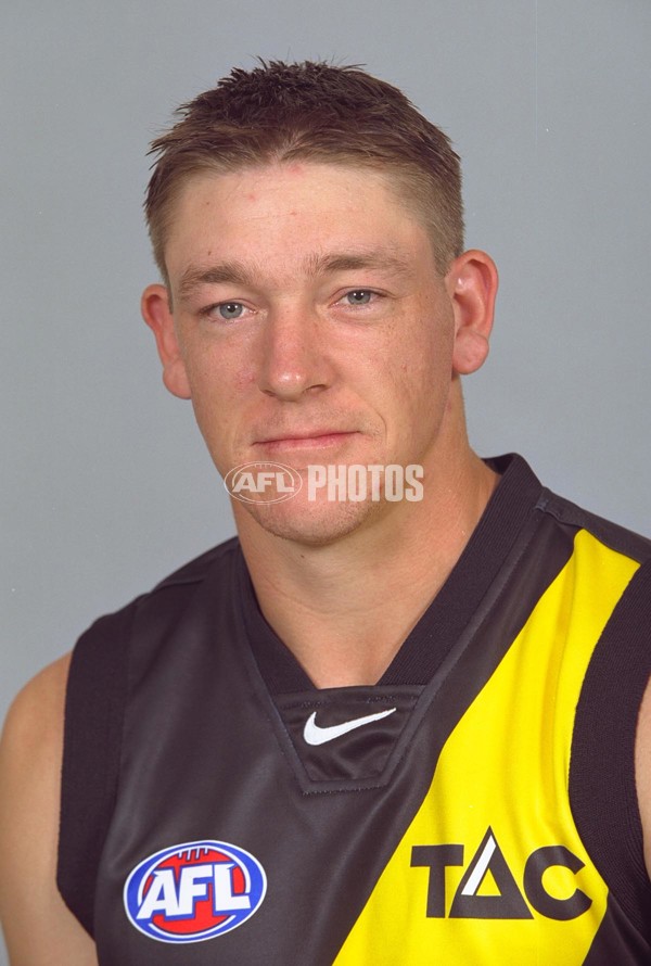 AFL 2001 Media - Richmond Team Portraits - 166956