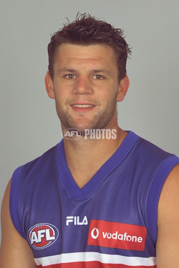 AFL 2001 Media - Western Bulldogs Team Portraits - 167060