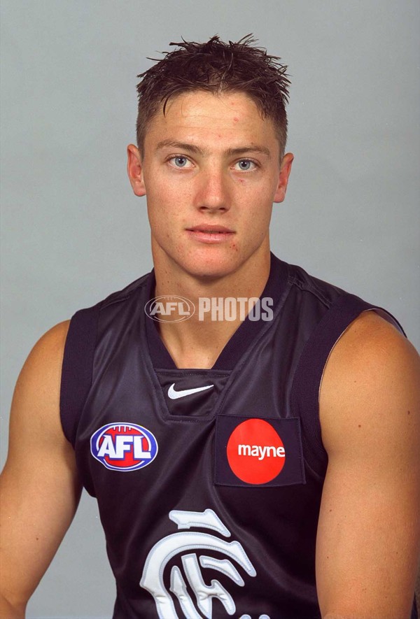 AFL 2001 Media - Carlton Team Portraits - 167101