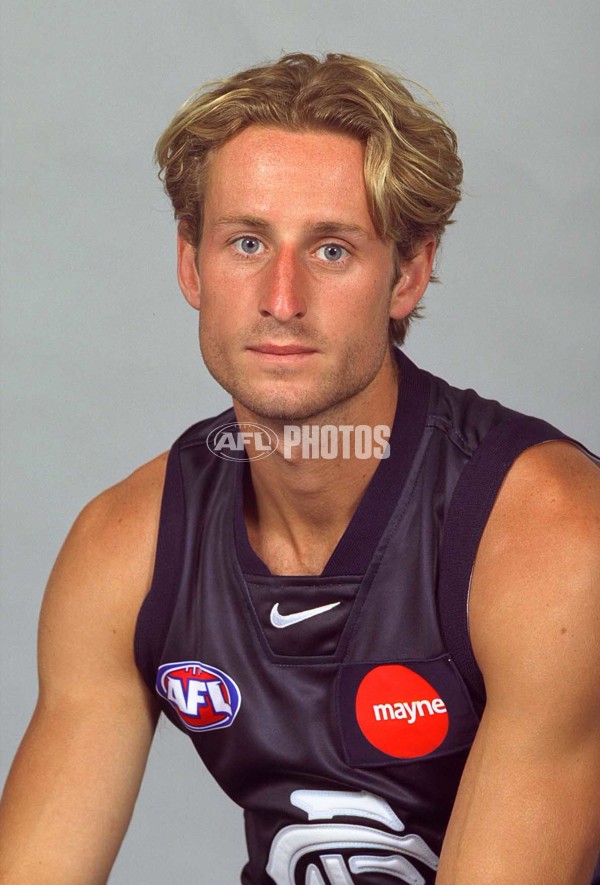 AFL 2001 Media - Carlton Team Portraits - 167107