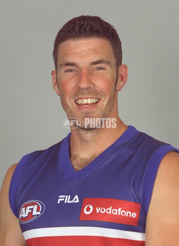 AFL 2001 Media - Western Bulldogs Team Portraits - 167067
