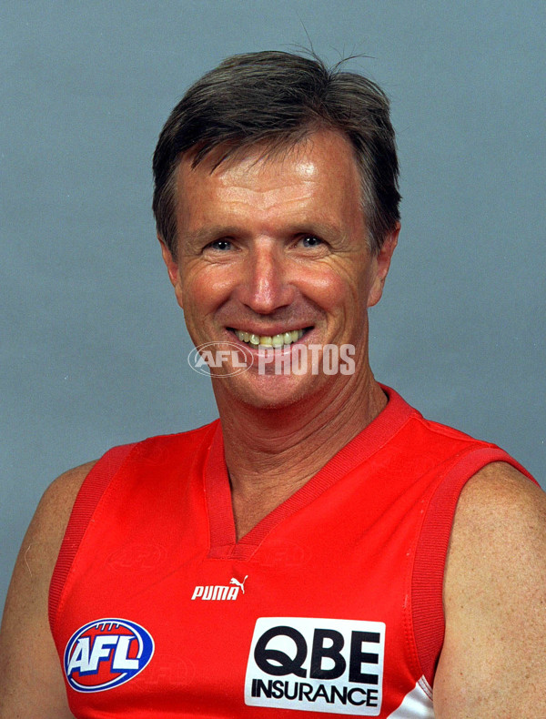 AFL 2001 Media - Sydney Team Portraits - 167257