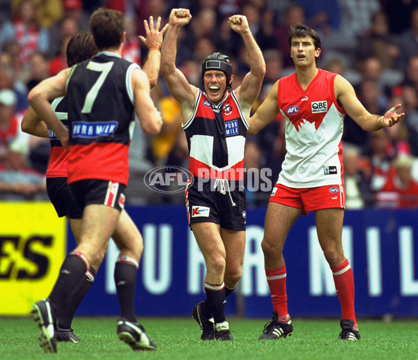 AFL 2001 Rd 6 - St Kilda v Sydney - 167312