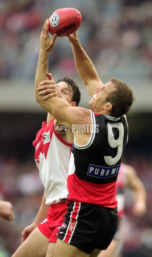 AFL 2001 Rd 6 - St Kilda v Sydney - 167330