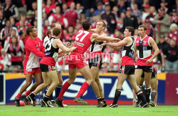 AFL 2001 Rd 6 - St Kilda v Sydney - 167343