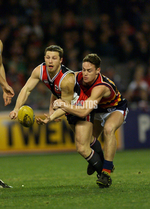 AFL 2001 Rd 15 - St Kilda v Adelaide - 167444