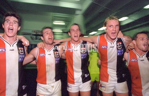 AFL 2001 Rd 1 - St Kilda v Western Bulldogs - 167475