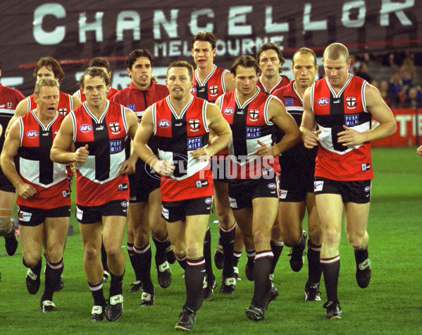 AFL 2001 Rd 10 - St Kilda v Melbourne - 167484