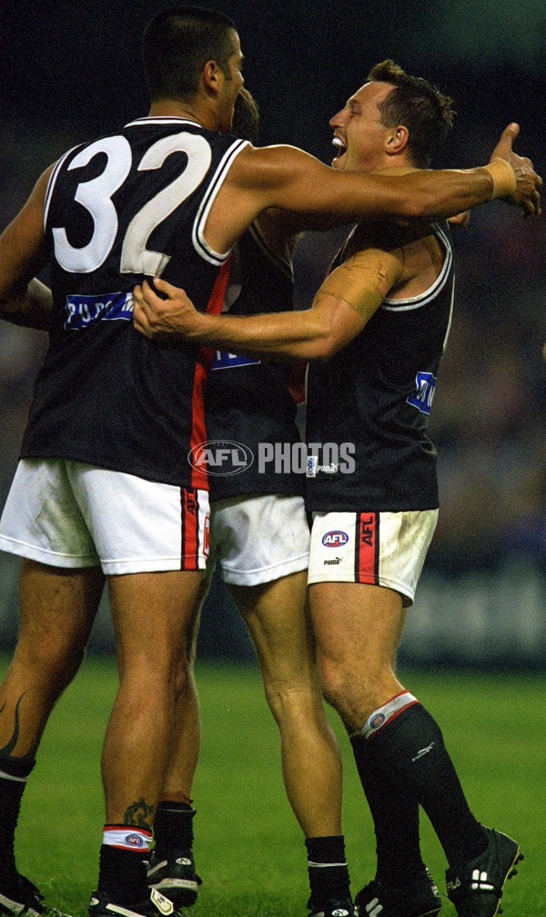 AFL 2001 Rd 1 - St Kilda v Western Bulldogs - 167461