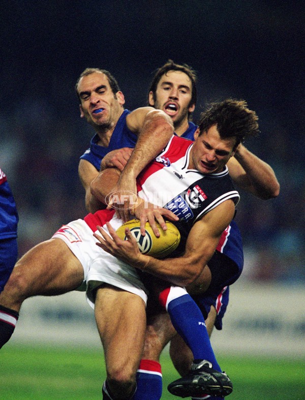 AFL 2001 Rd 1 - St Kilda v Western Bulldogs - 167548