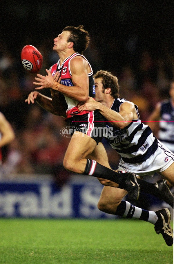 AFL 2001 Rd 2 - St Kilda v Geelong - 167567