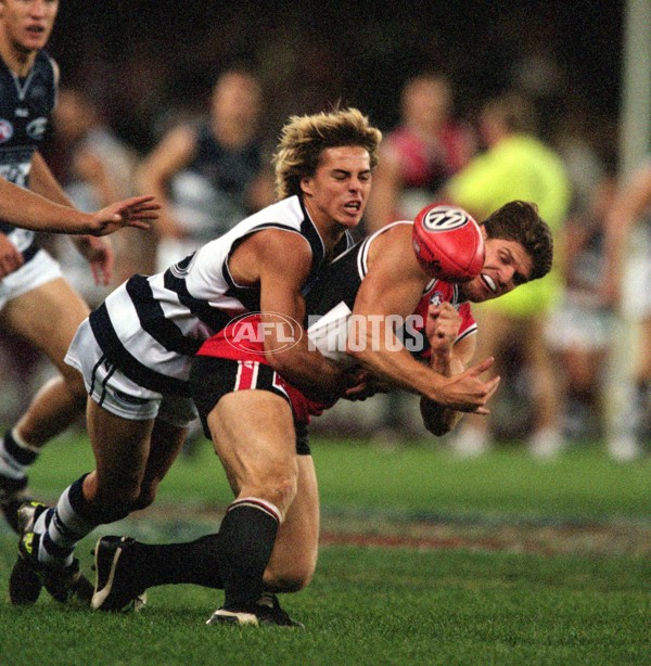 AFL 2001 Rd 2 - St Kilda v Geelong - 167566