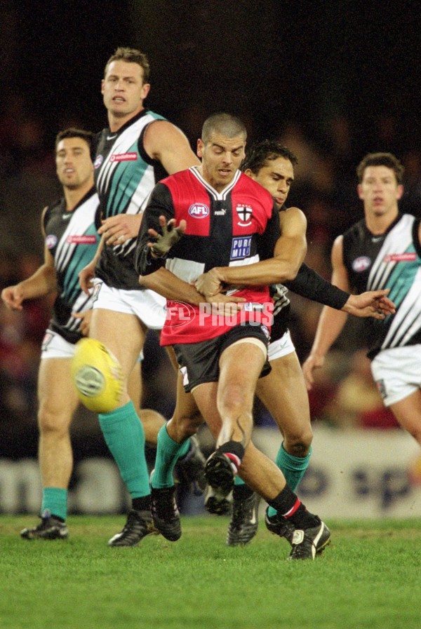 AFL 2001 Rd 19 - St Kilda v Port Adelaide - 167583