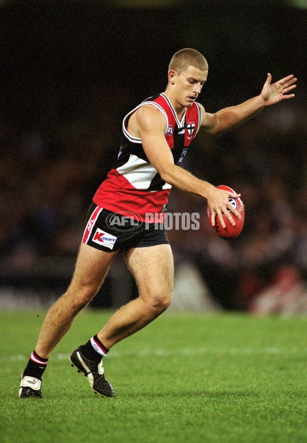 AFL 2001 Rd 2 - St Kilda v Geelong - 167716