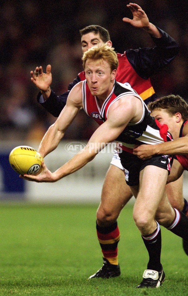 AFL 2001 Rd 15 - St Kilda v Adelaide - 167729