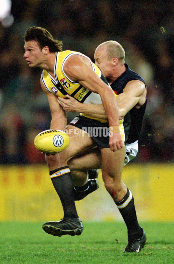 AFL 2001 Rd 20 - St Kilda v Carlton - 167718