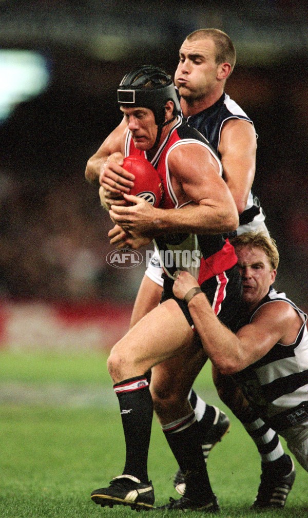 AFL 2001 Rd 2 - St Kilda v Geelong - 167725