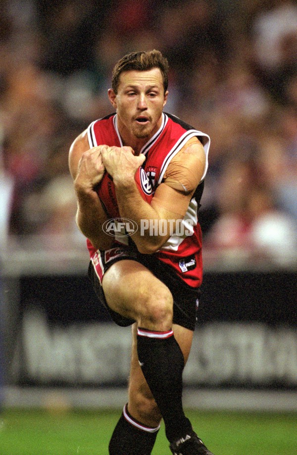 AFL 2001 Rd 2 - St Kilda v Geelong - 167764