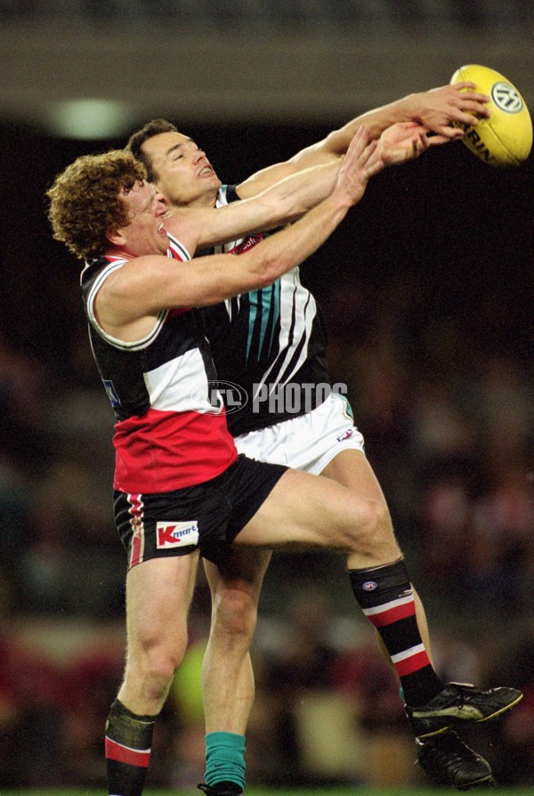 AFL 2001 Rd 19 - St Kilda v Port Adelaide - 167765