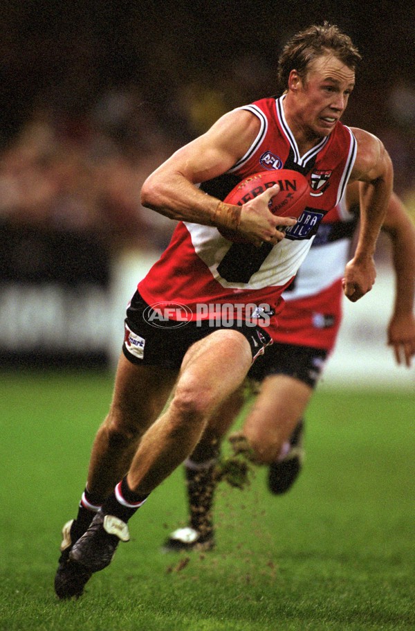 AFL 2001 Rd 2 - St Kilda v Geelong - 167751