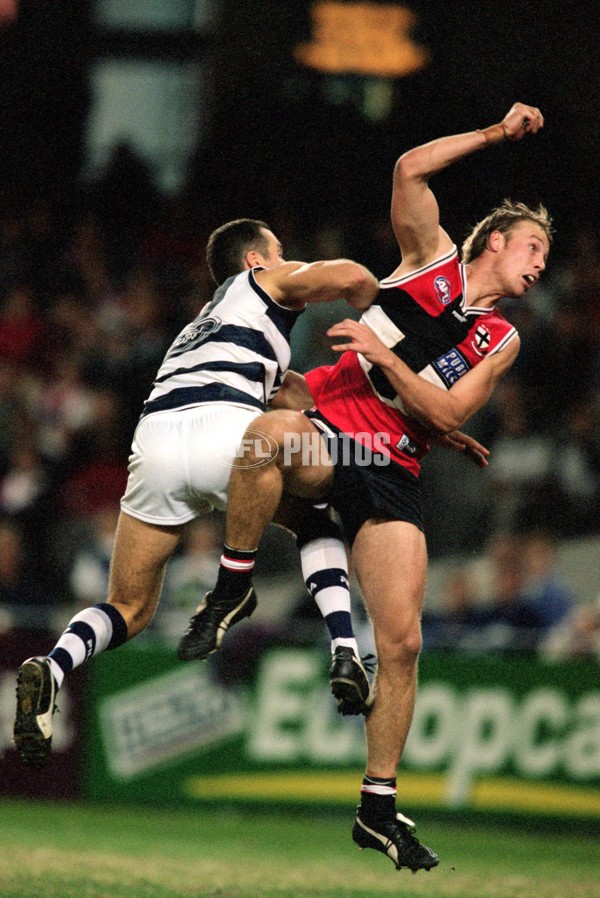 AFL 2001 Rd 2 - St Kilda v Geelong - 167750