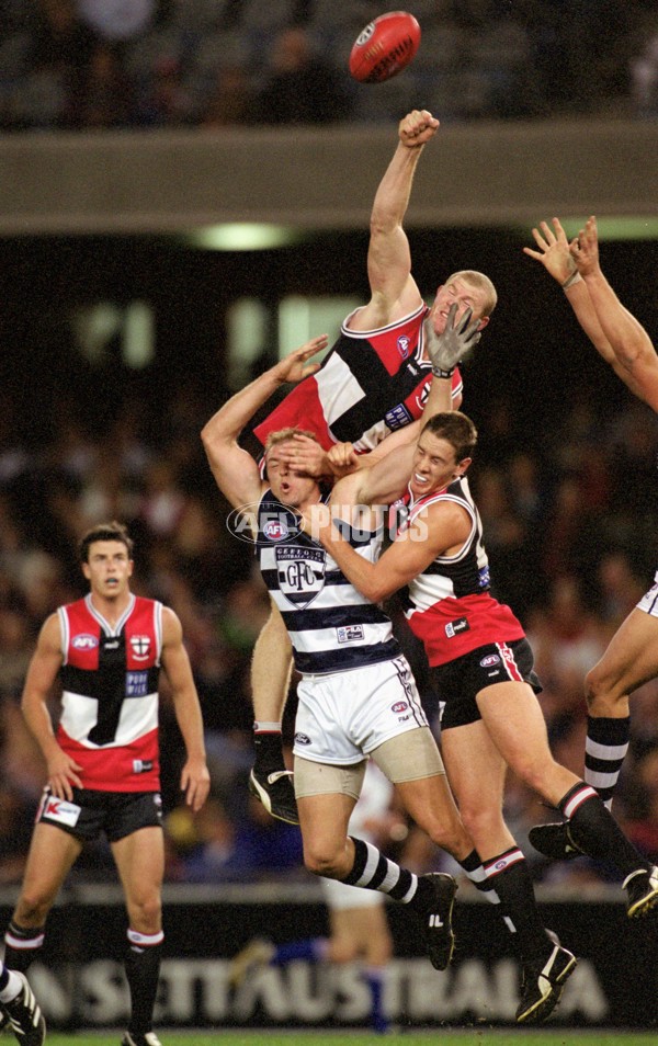 AFL 2001 Rd 2 - St Kilda v Geelong - 167754