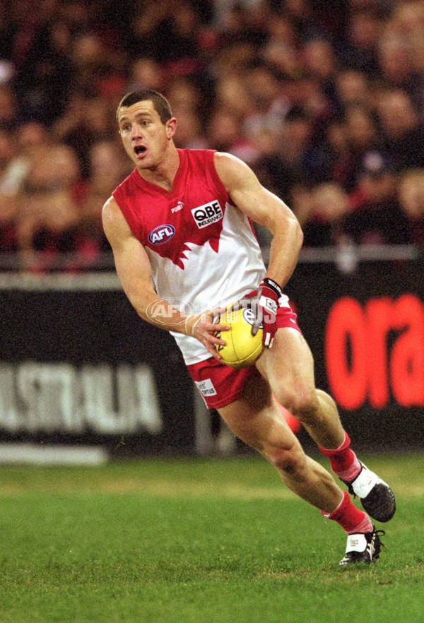 AFL 2001 Rd 19 - Essendon v Sydney - 167901