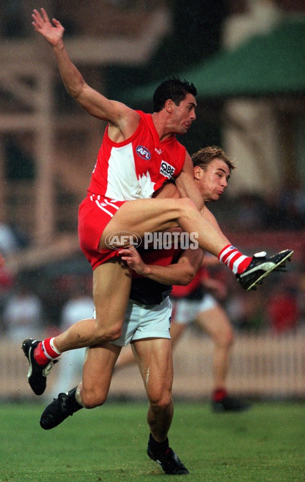 AFL 2001 Trial Match - Sydney v Essendon - 167915