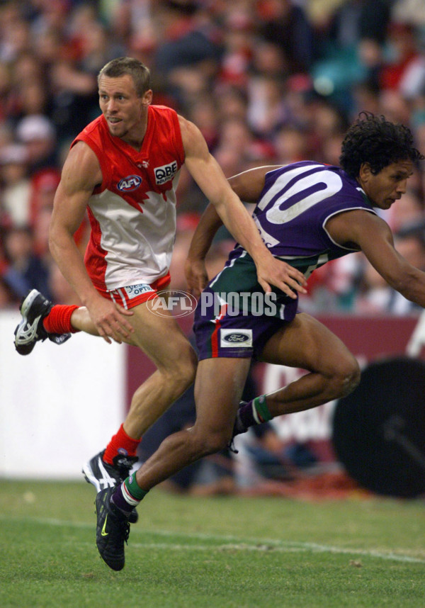 AFL 2001 Rd 9 - Sydney v Fremantle - 168021