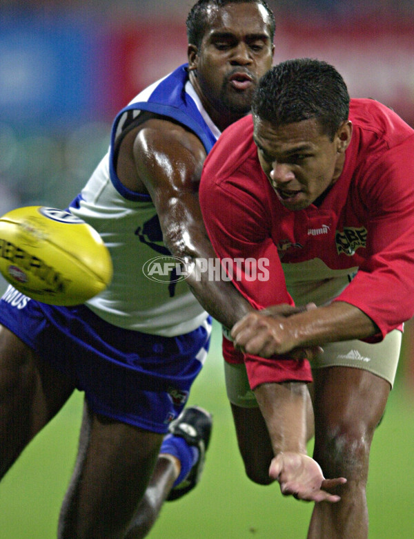 AFL 2001 Rd 3 - Sydney v Kangaroos - 167942