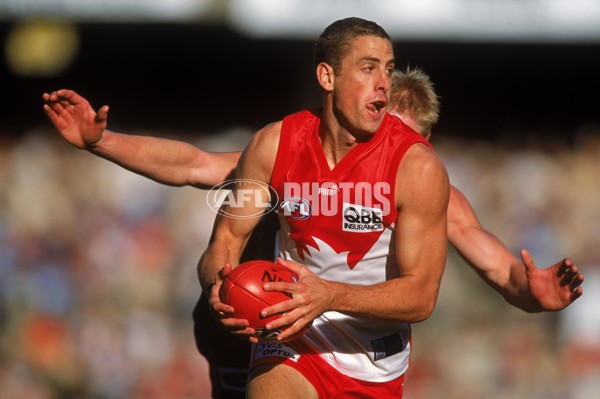 AFL 2001 Rd 9 - Sydney v Fremantle - 168041