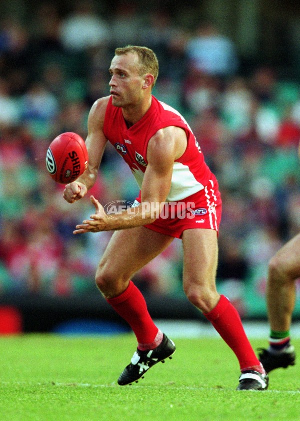 AFL 2001 Rd 9 - Sydney v Fremantle - 168051